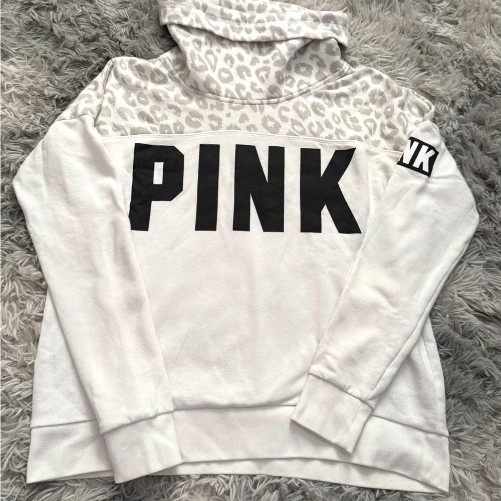 Victoria Secret Pink Cheetah Print sweater - Picture 1 of 2